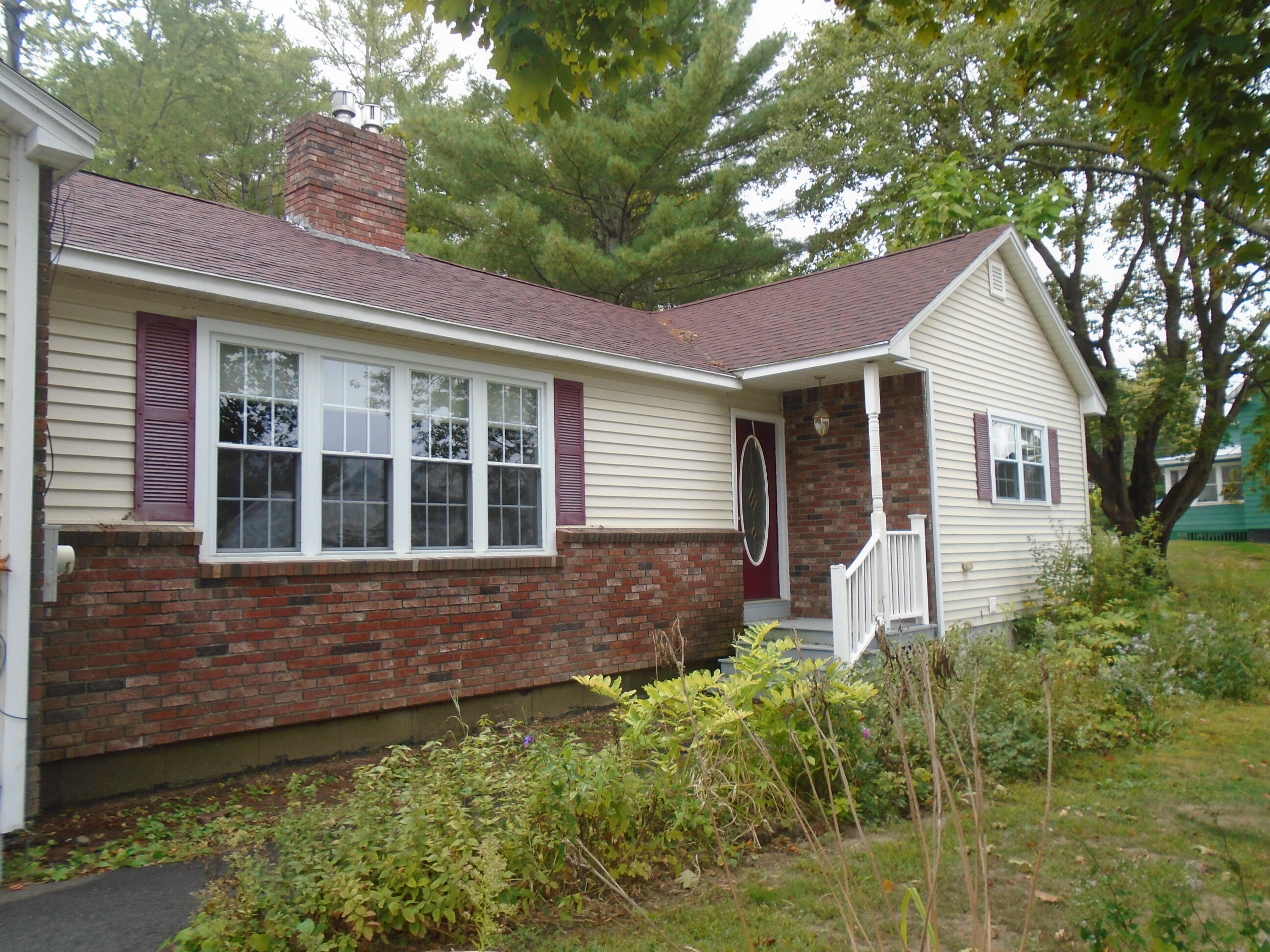 9 Dennis Street Skowhegan ME 04976