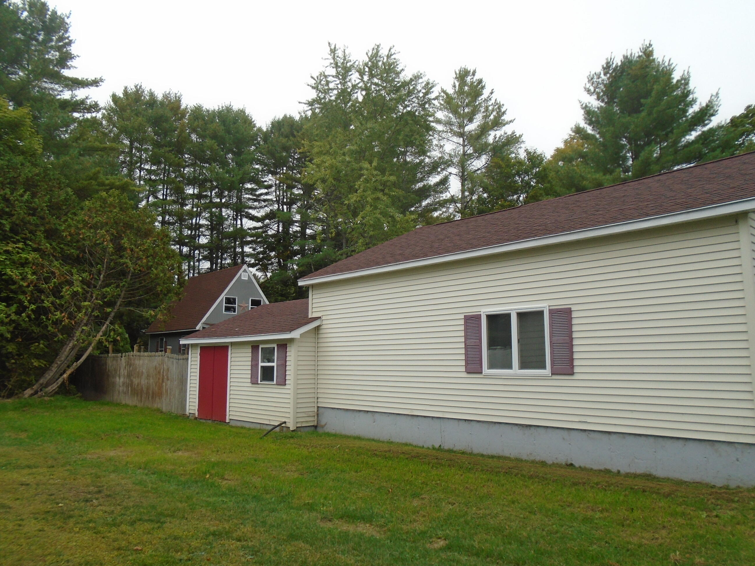 9 Dennis Street Skowhegan ME 04976