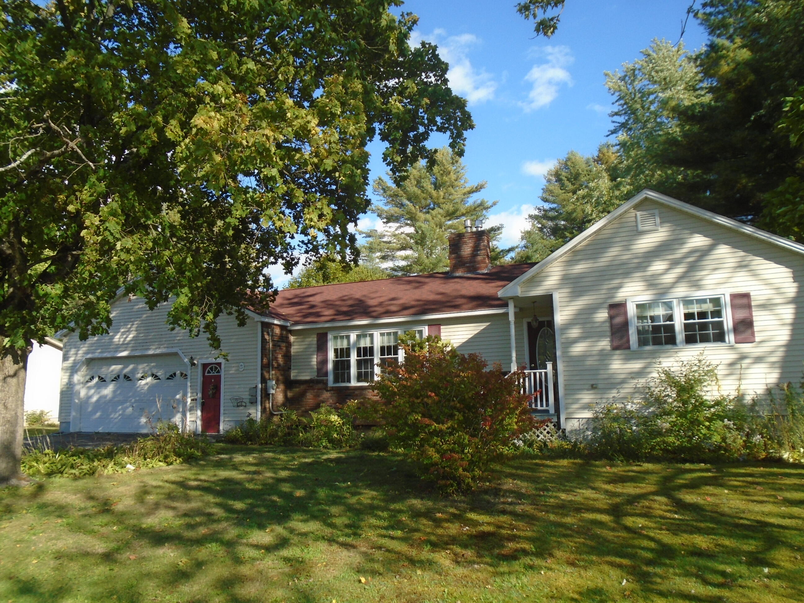 9 Dennis Street Skowhegan ME 04976