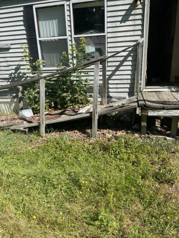 7 Dartmouth Street Skowhegan ME 04976