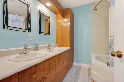 384 Pond Road Lewiston ME 04240