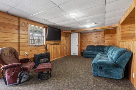 384 Pond Road Lewiston ME 04240