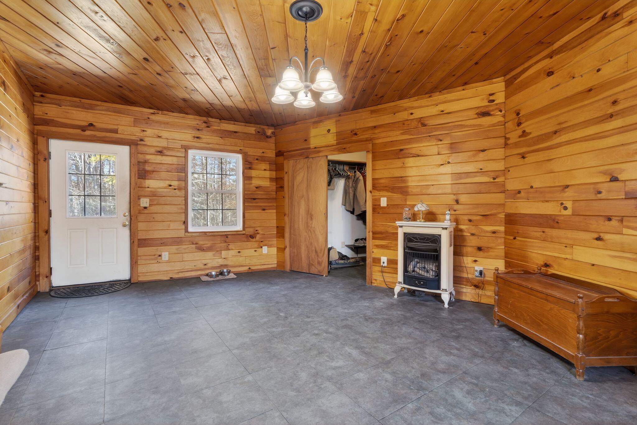 384 Pond Road Lewiston ME 04240