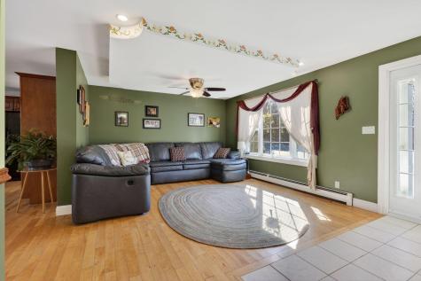 384 Pond Road Lewiston ME 04240