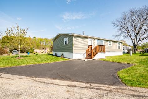 22 Blackberry Place Kittery ME 03904