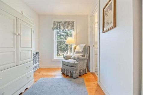 18 Scenic View Drive Naples ME 04055