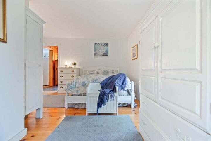 18 Scenic View Drive Naples ME 04055