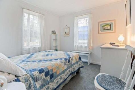 18 Scenic View Drive Naples ME 04055
