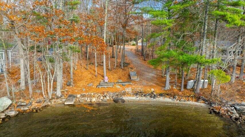 18 Scenic View Drive Naples ME 04055