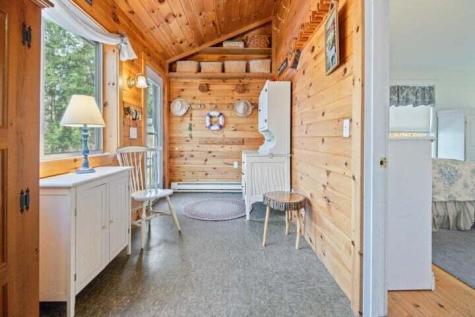 18 Scenic View Drive Naples ME 04055