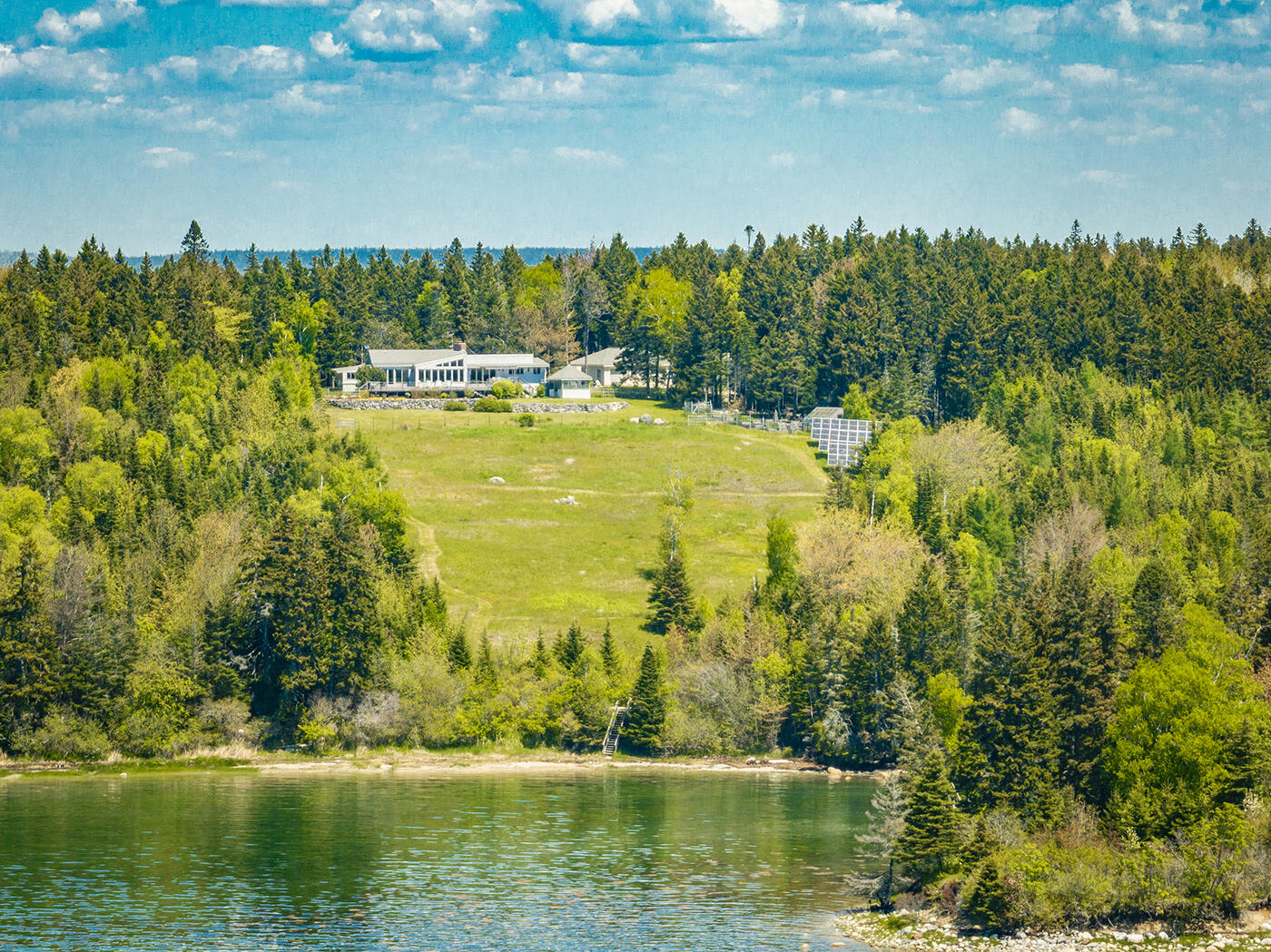 22 Hope Lane Brooklin ME 04616