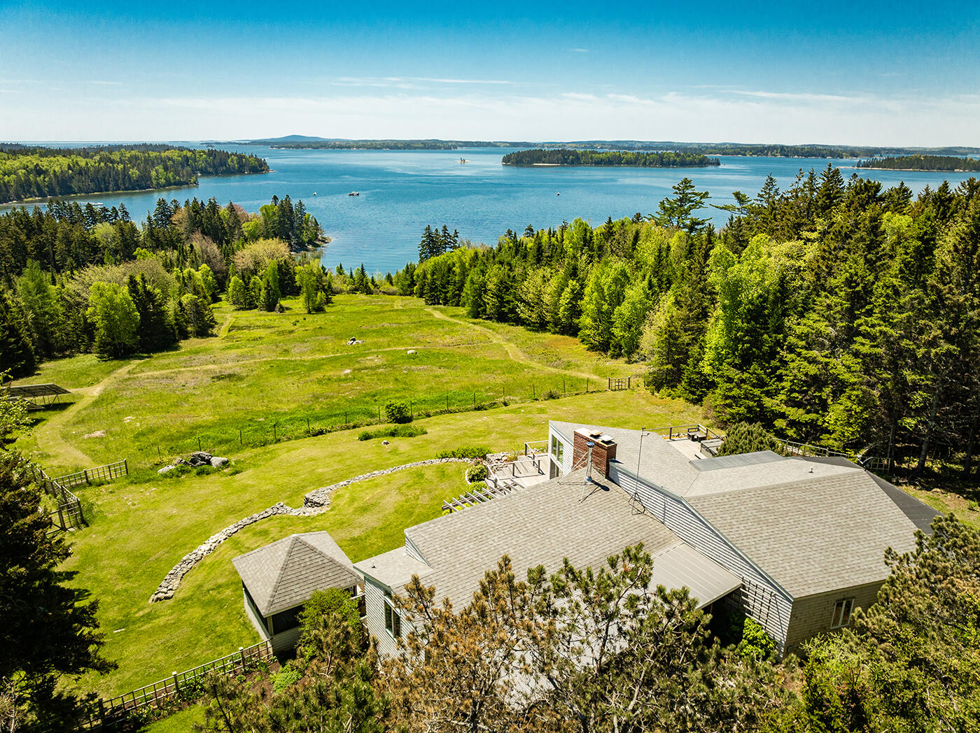 22 Hope Lane Brooklin ME 04616