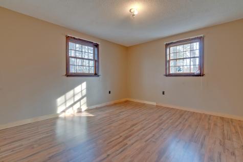 43 Heritage Hill Naples ME 04055