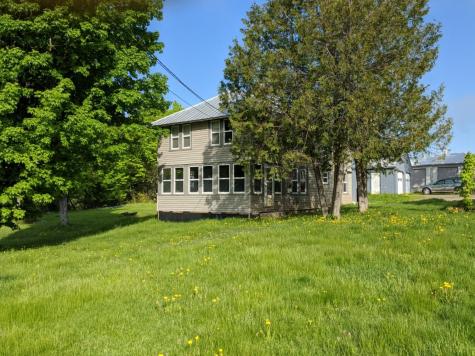 104 School Street Farmington ME 04938