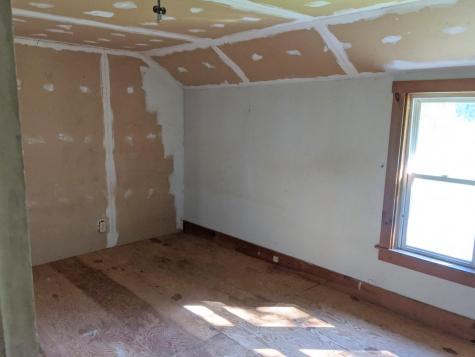 104 School Street Farmington ME 04938