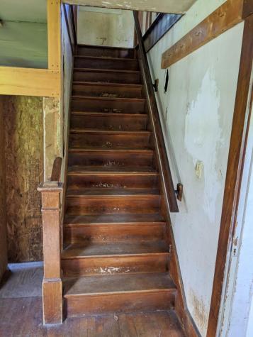 104 School Street Farmington ME 04938