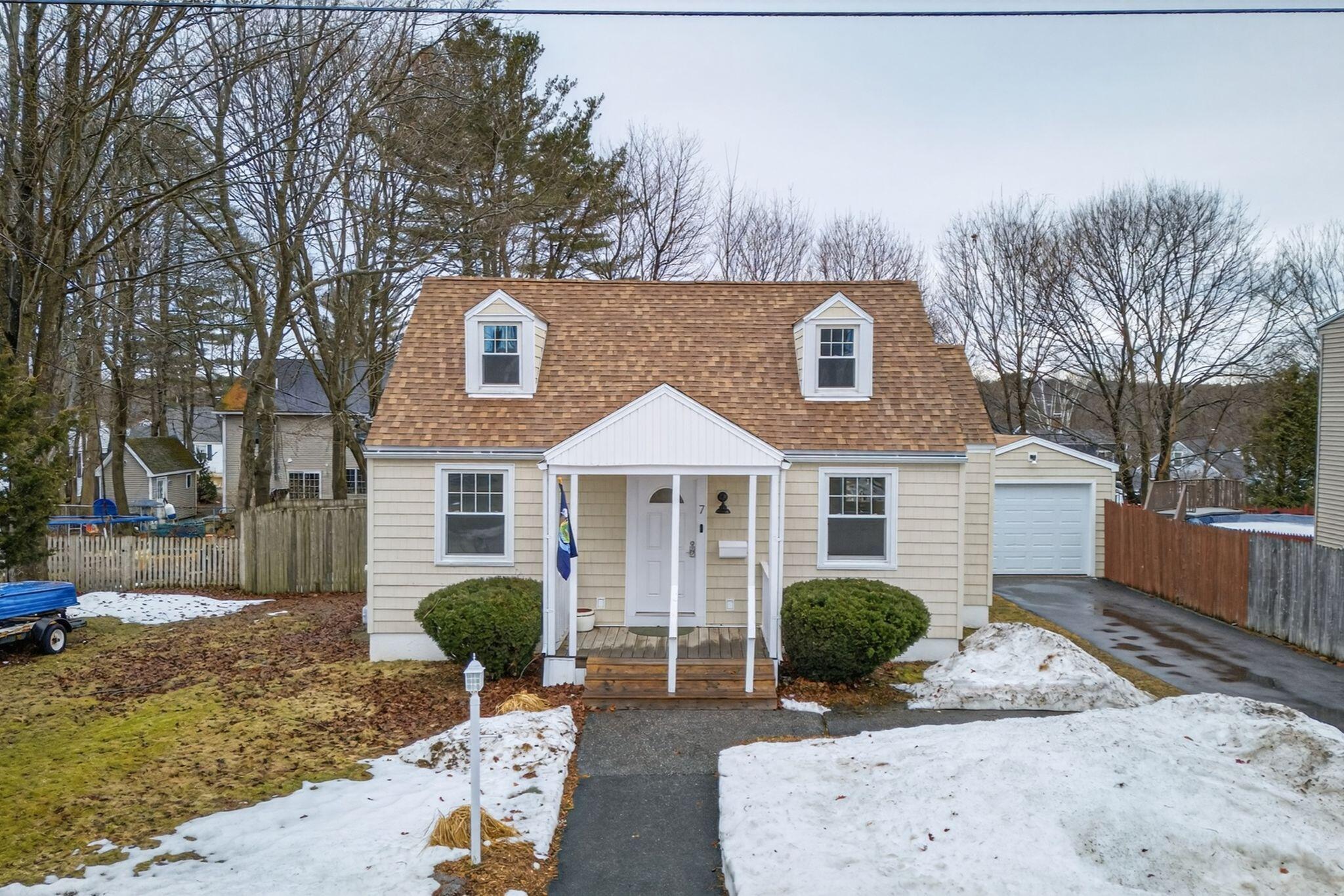 7 Farm Hill Road Cape Elizabeth ME 04107