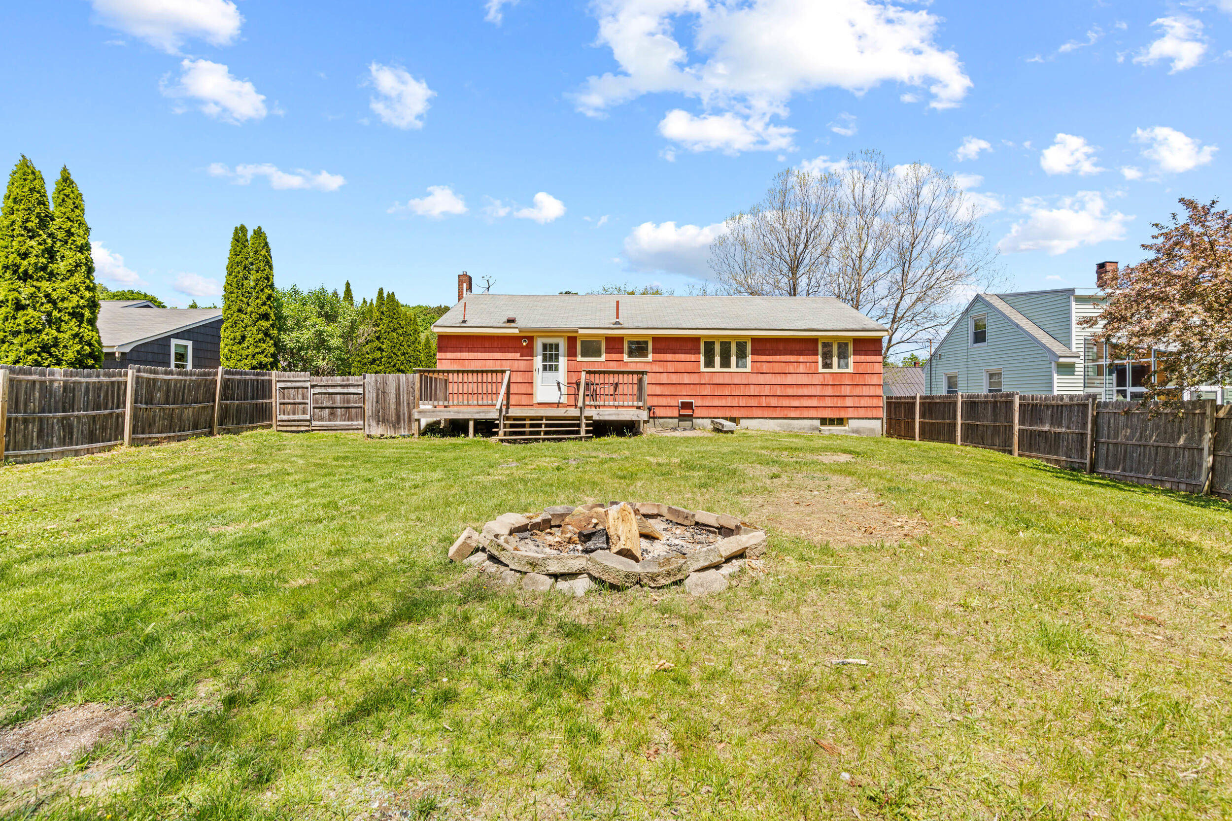 19 Church Street Scarborough ME 04074