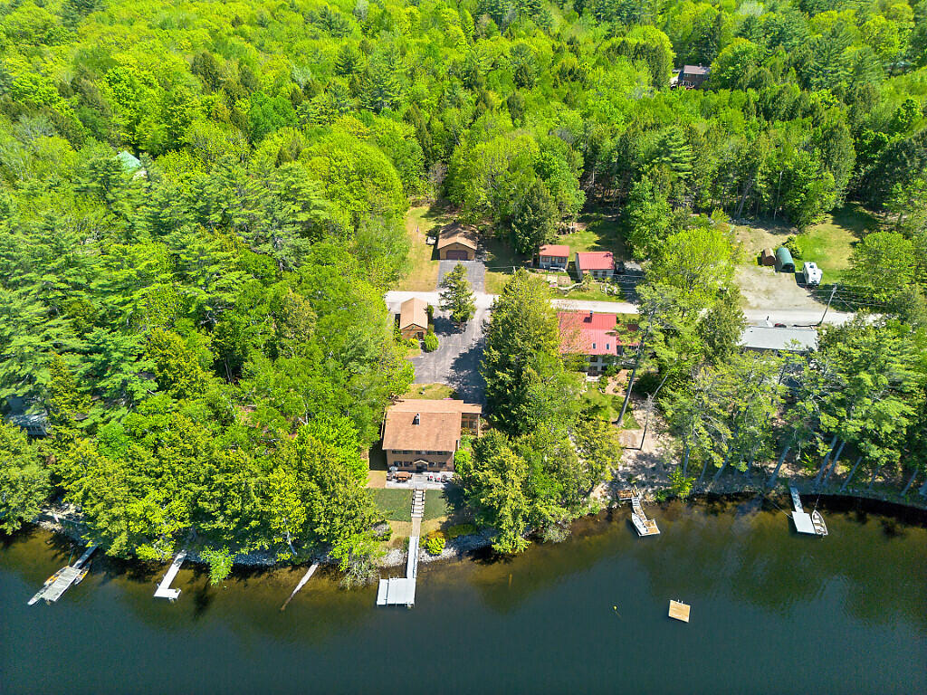 38 S Upper Narrows Lane Winthrop ME 04364