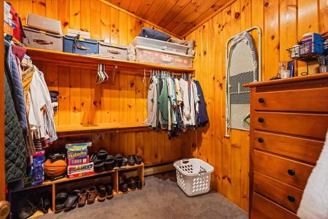 38 S Upper Narrows Lane Winthrop ME 04364