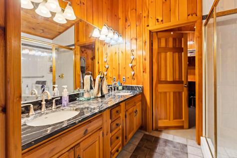38 S Upper Narrows Lane Winthrop ME 04364