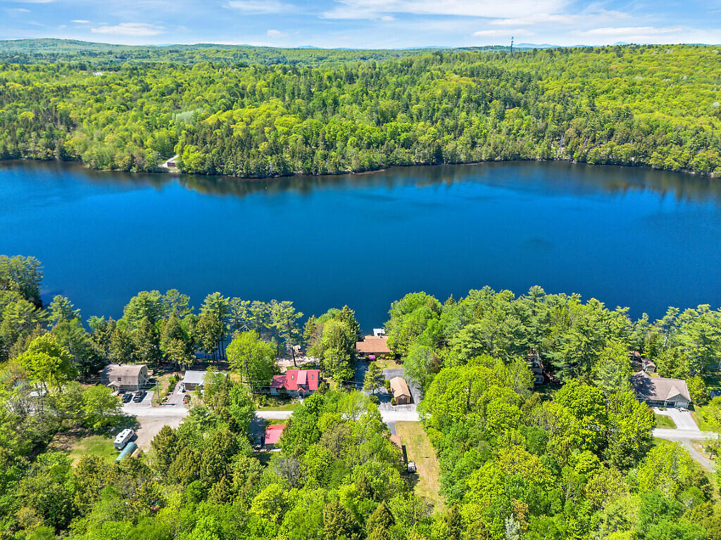 38 S Upper Narrows Lane Winthrop ME 04364