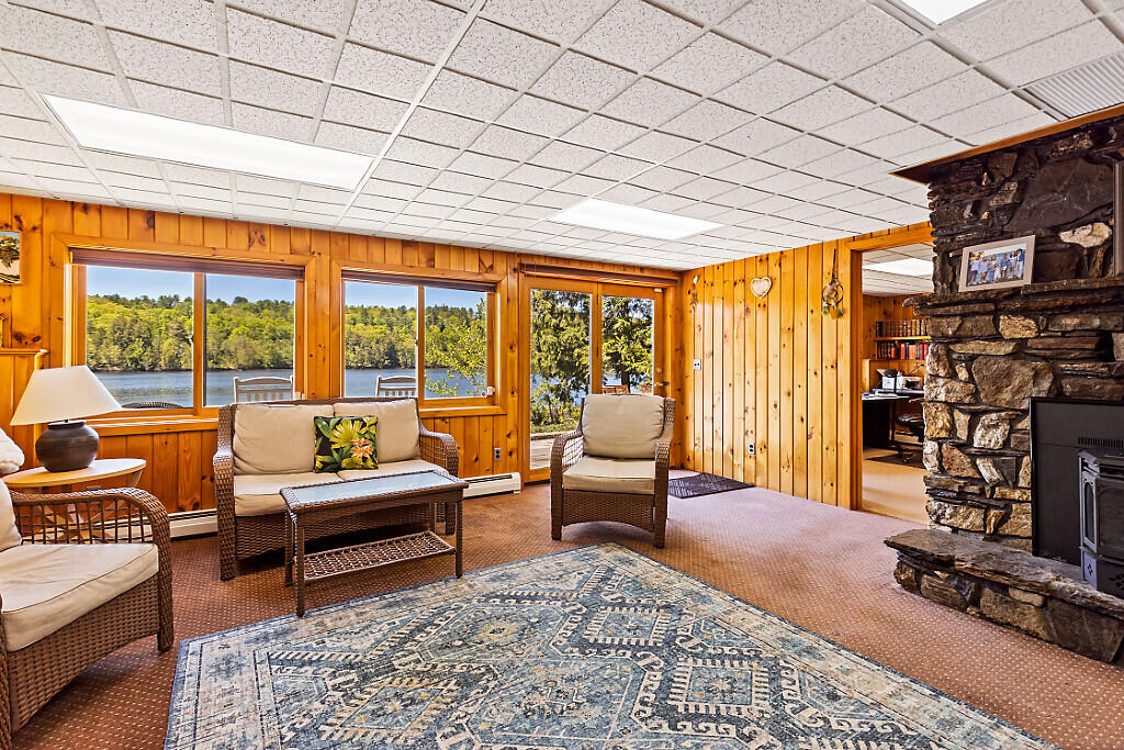 38 S Upper Narrows Lane Winthrop ME 04364