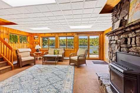 38 S Upper Narrows Lane Winthrop ME 04364