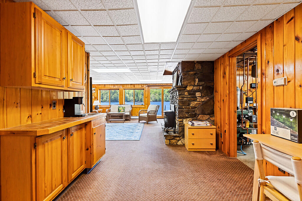 38 S Upper Narrows Lane Winthrop ME 04364