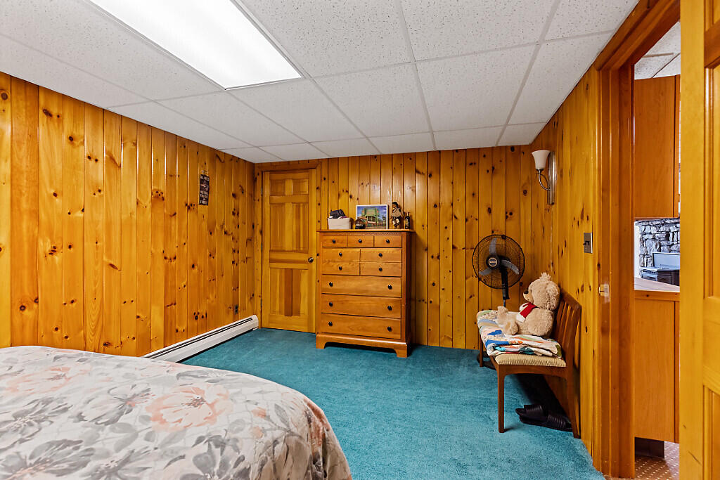 38 S Upper Narrows Lane Winthrop ME 04364