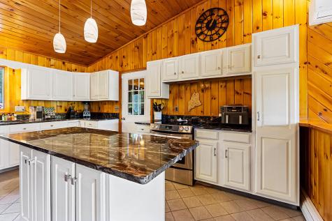 38 S Upper Narrows Lane Winthrop ME 04364