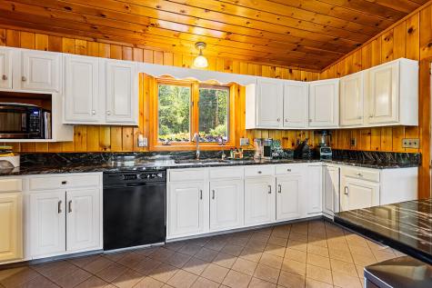 38 S Upper Narrows Lane Winthrop ME 04364