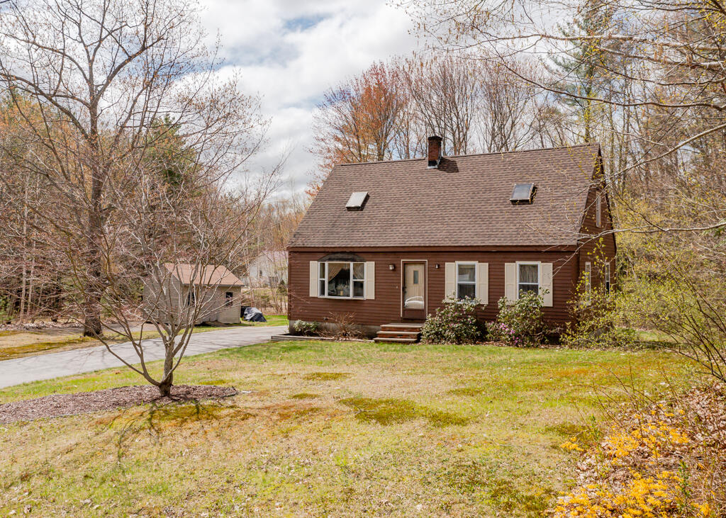 8 Jesse Circle Sanford ME 04073