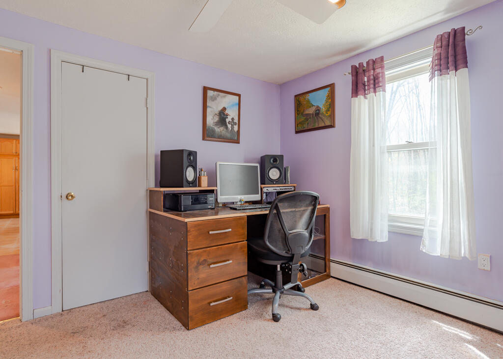 8 Jesse Circle Sanford ME 04073