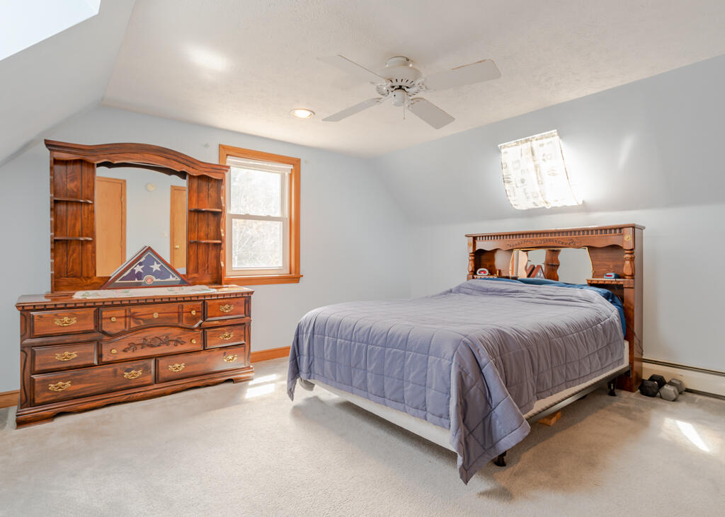 8 Jesse Circle Sanford ME 04073