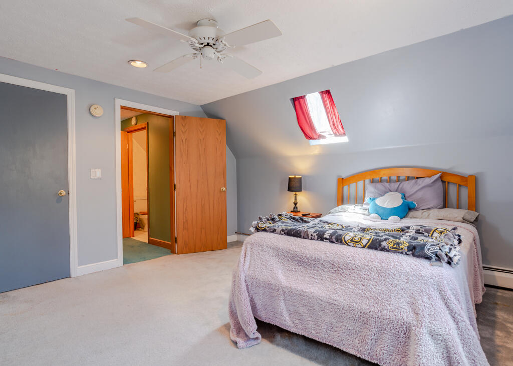 8 Jesse Circle Sanford ME 04073
