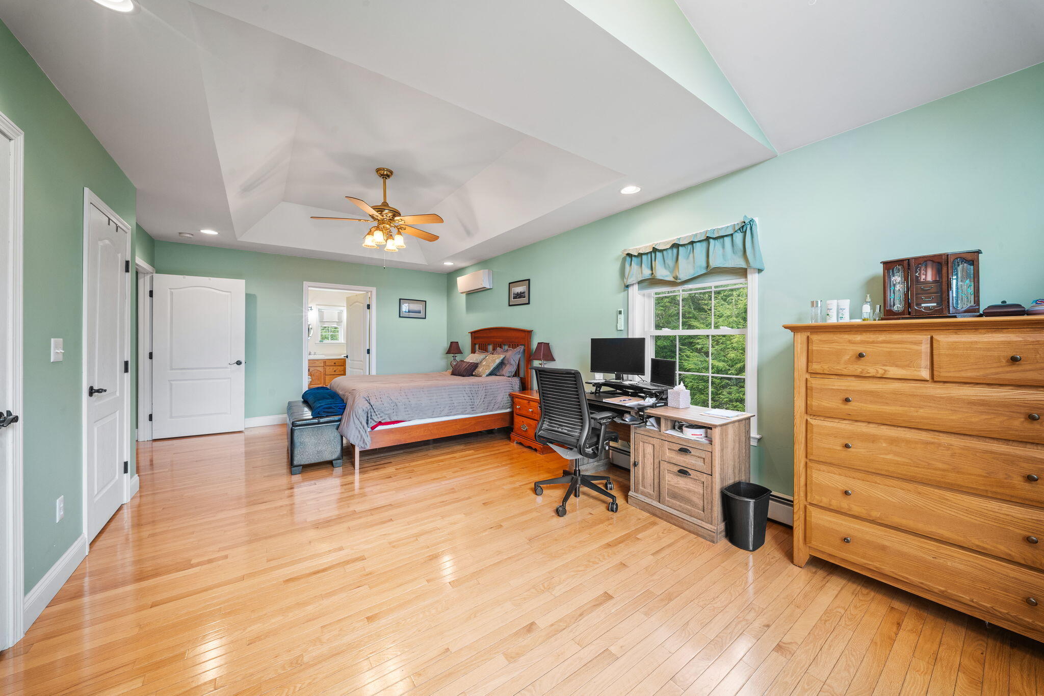 61 Kingsbury Road Holden ME 04429