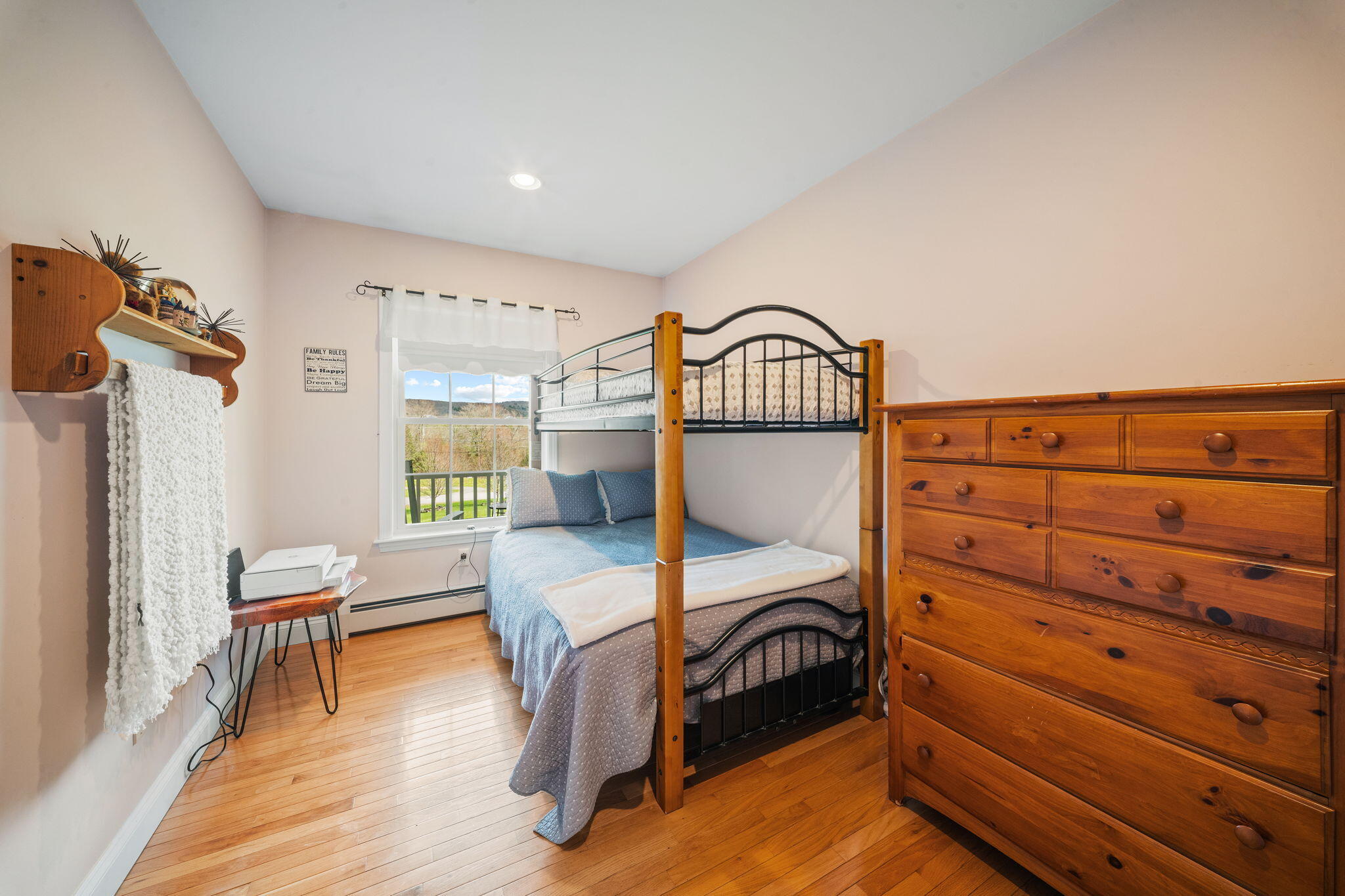 61 Kingsbury Road Holden ME 04429