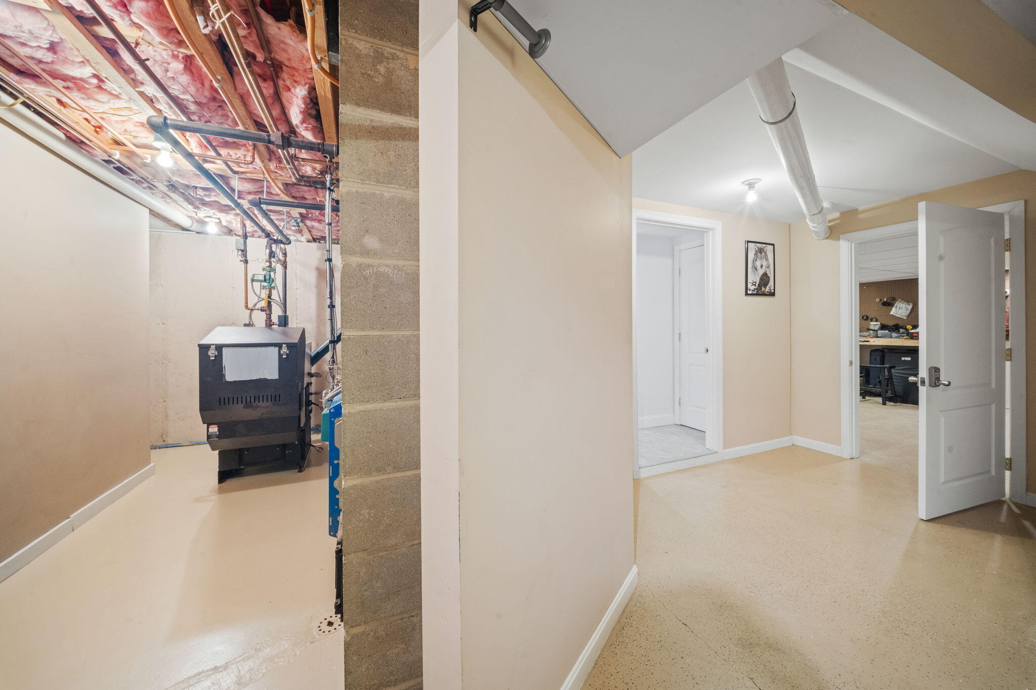 61 Kingsbury Road Holden ME 04429
