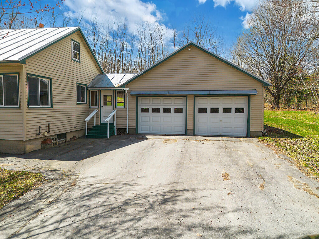 84 Bray Avenue Fairfield ME 04937