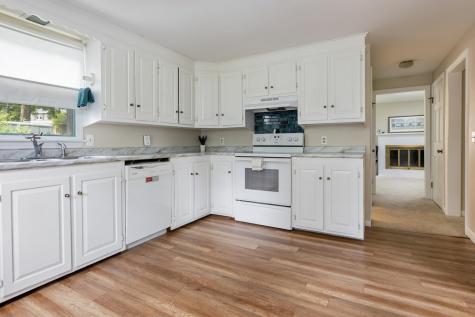 9 Deacon Road Yarmouth ME 04096