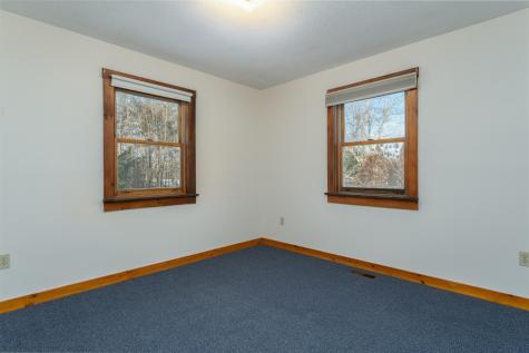21 Sylvester Lane Readfield ME 04355