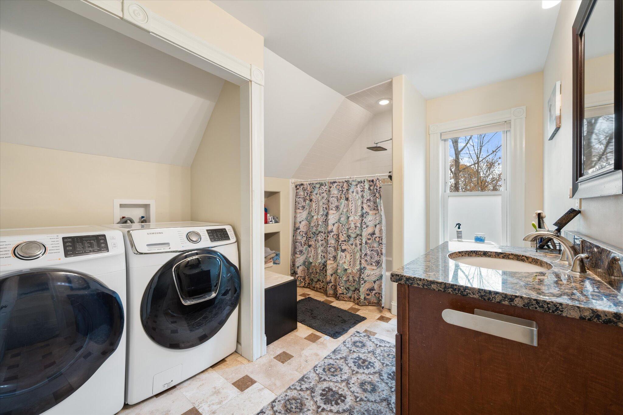 219 Brunswick Avenue Gardiner ME 04345