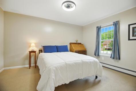 19 Kensington Terrace Lewiston ME 04240