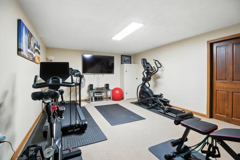 19 Kensington Terrace Lewiston ME 04240