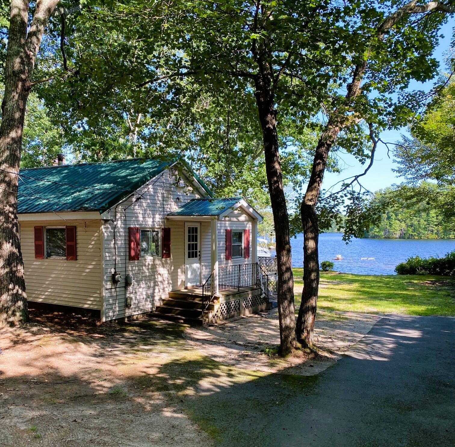 77 Northern Oaks Drive Raymond ME 04071