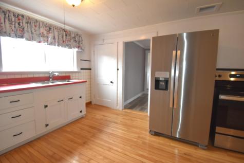 432 Hartland Avenue Pittsfield ME 04967