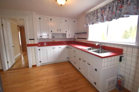 432 Hartland Avenue Pittsfield ME 04967