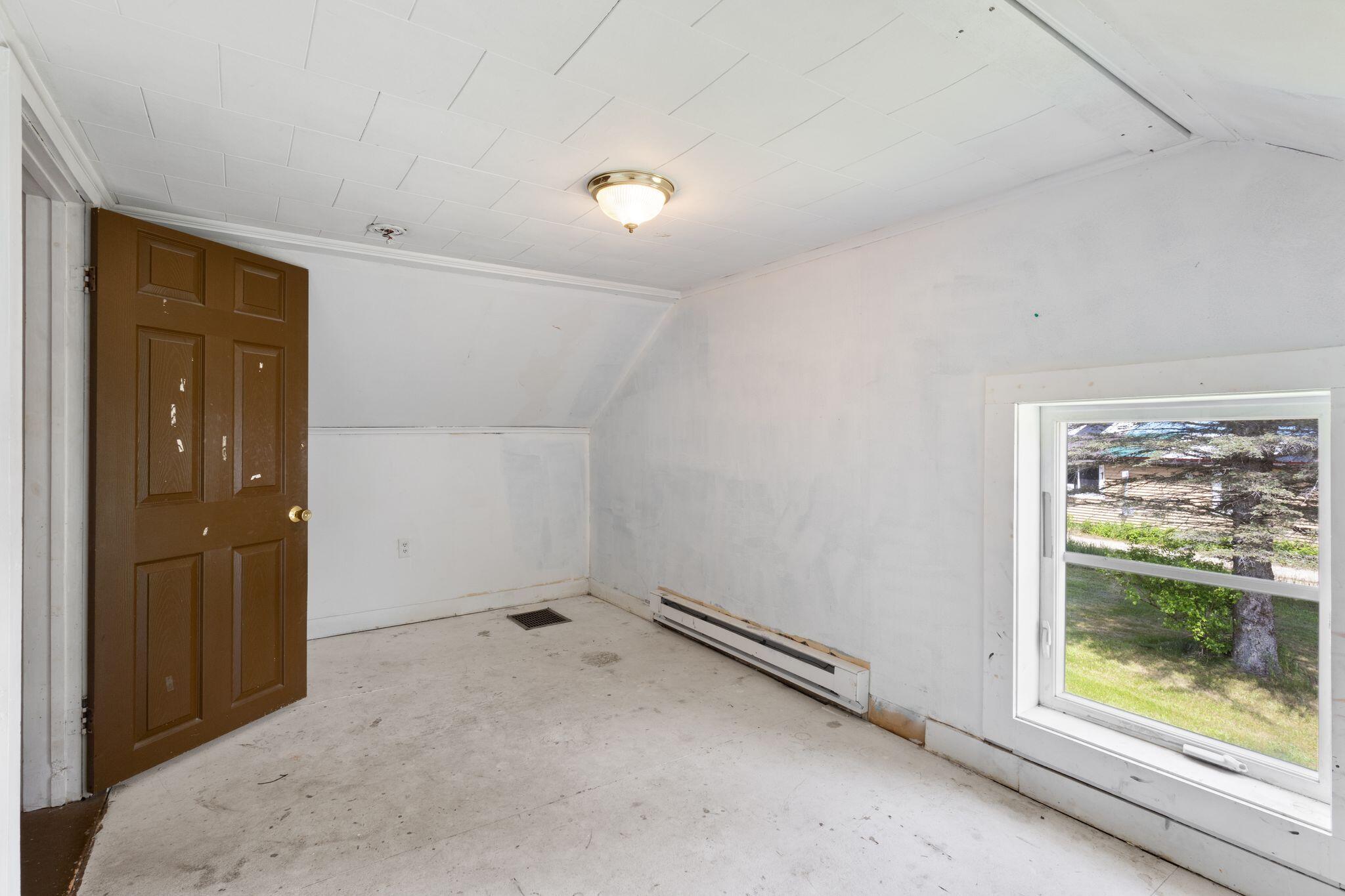 569 Ossipee Trail Porter ME 04068