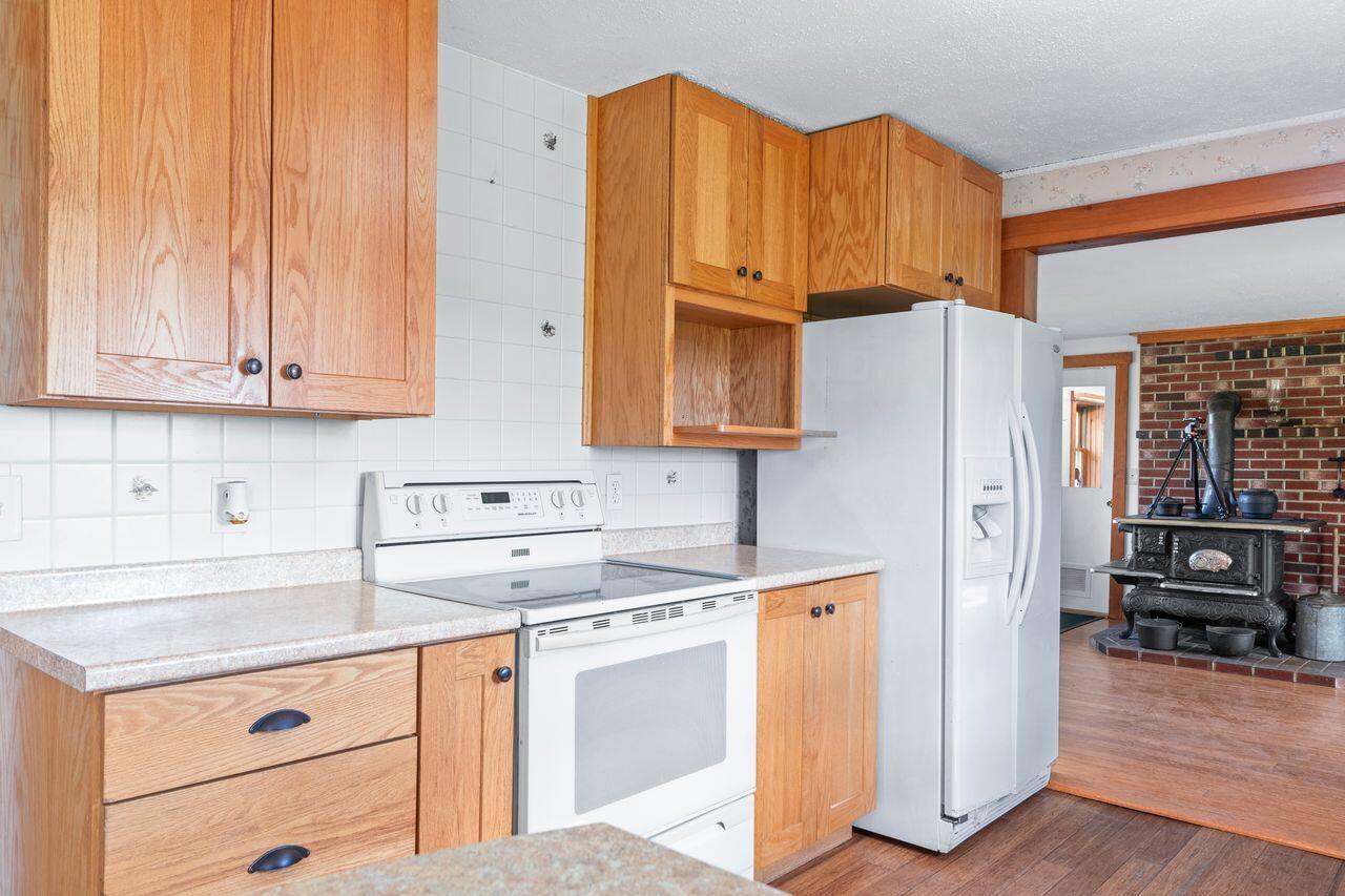 107 Dearborn Road Canton ME 04221